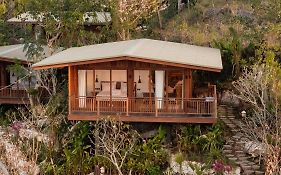 Gruen Uluwatu